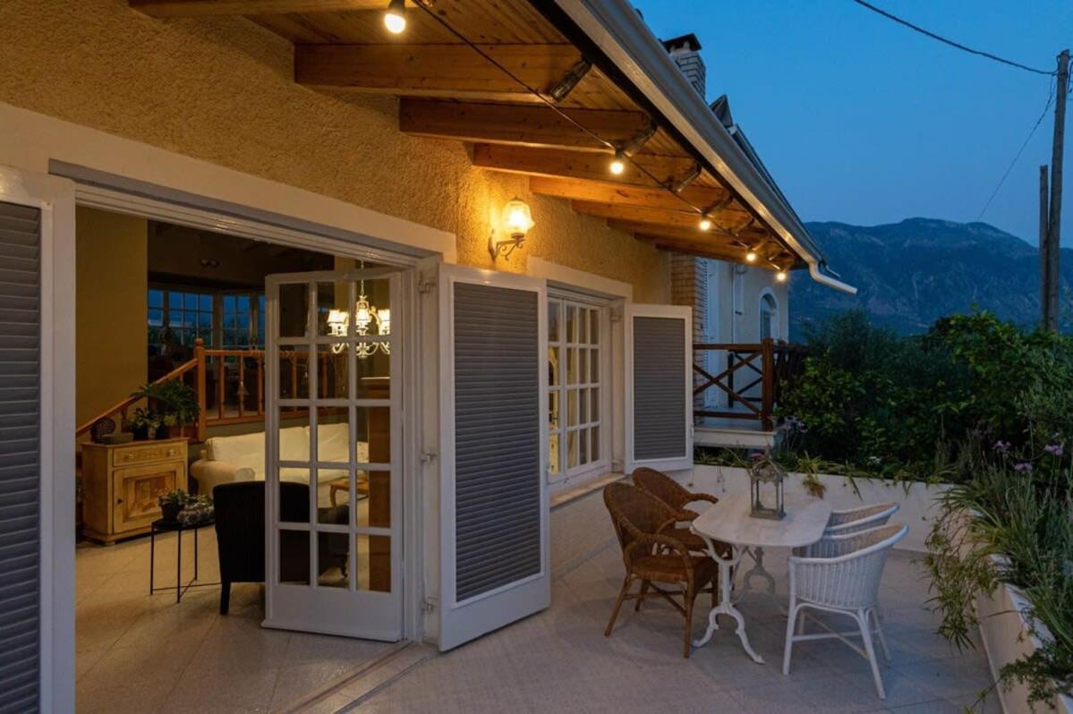 Serene Seaside Bliss - Lush & Secluded Garden Oasis Каламата Екстериор снимка